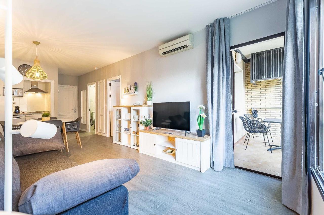 76-Lovely Beach Front Apartment In فوينخيرولا المظهر الخارجي الصورة